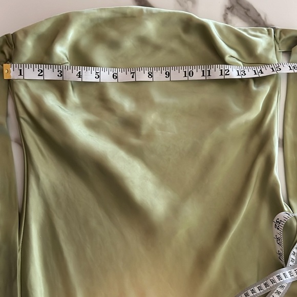 Princess Polly Haley Satin Green Halter Dress. Size US 4
NWOT. - Picture 10 of 13